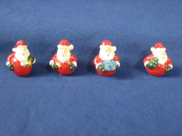 Weihnachtsmann - 3 cm - verschiedene Ausführungen